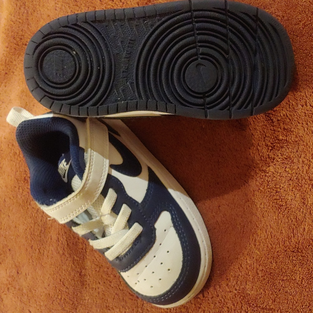 Boy's Nike Shoes